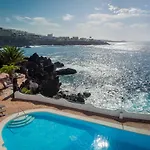 Ocean Front Two Bedroom Apartamento *