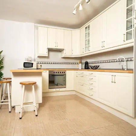 Apartamento Ocean Front Two Bedroom *